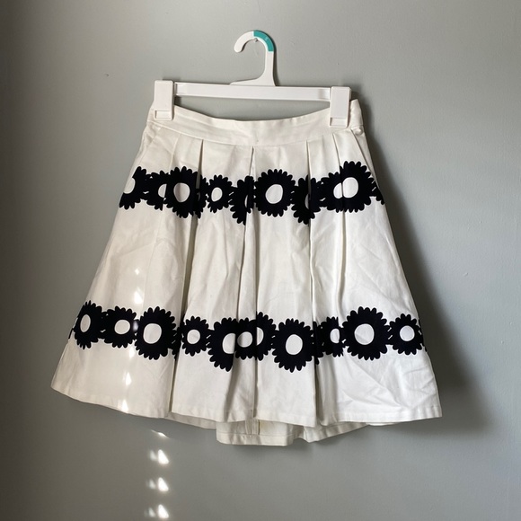 Black and white Anthropologie skater skirt - Picture 1 of 3
